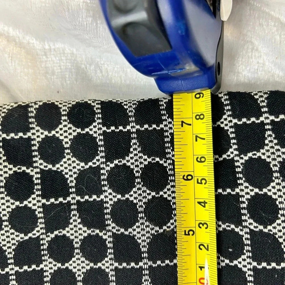 Kate spade cross body handbag. no tags. But never carried adjustable strap. - Picture 8 of 12